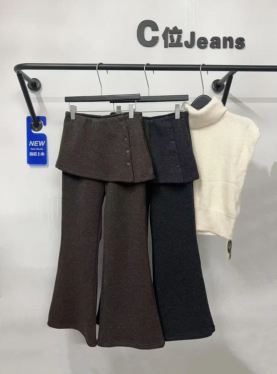 卡麦酱-LD 斜襟系扣微喇屁帘裤 31083