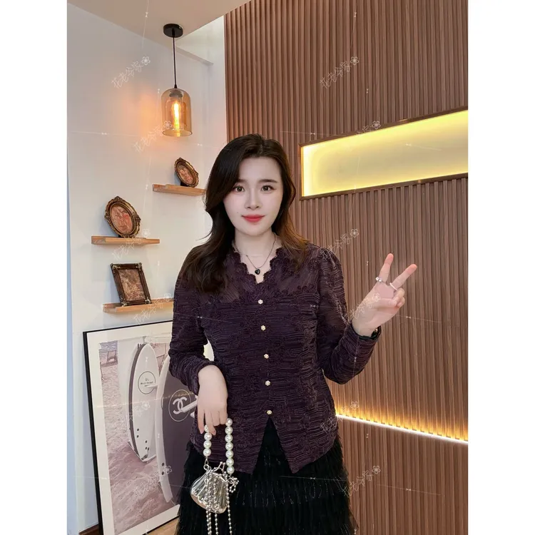 【仅上衣】花老爷微胖大码女装V领植绒蕾丝名媛气质T恤HLY3630