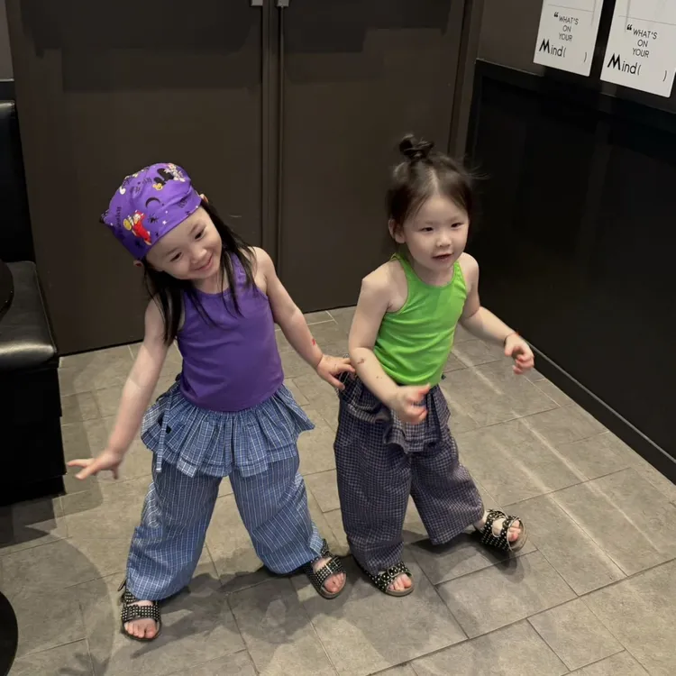 现货】壹妈韩版童装女童多巴胺穿搭套装儿童夏季洋气背心屁帘裤子