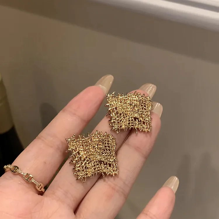 铜合金耳饰  金色几何镂空网状耳环气质小众设计欧美风夸张耳饰女
