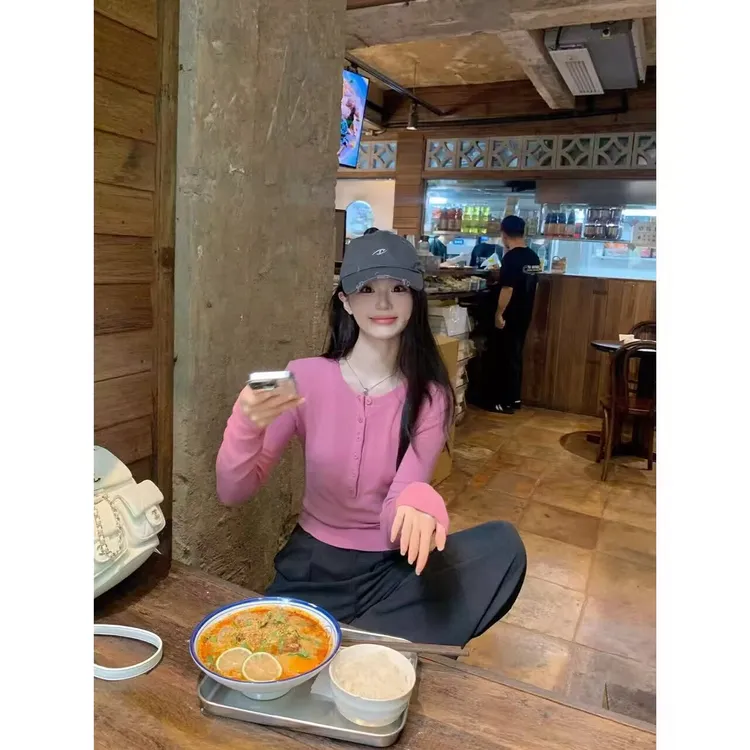 小个子小众设计感长袖t恤女早秋新款粉色内搭时尚别致上衣打底衫