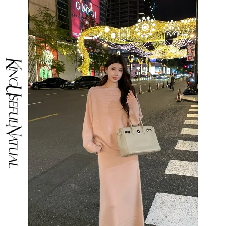 KUN【珊瑚泪】气质加分 烫钻玫瑰木粉色加厚保暖秋冬毛衣半裙套装