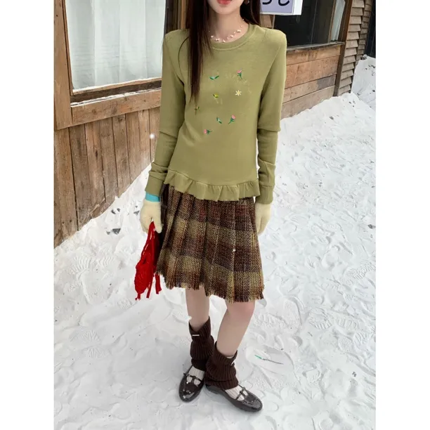 赵小小【小幸运】10195 花朵绣线印花毛衣内搭圆领长袖修身针织上衣