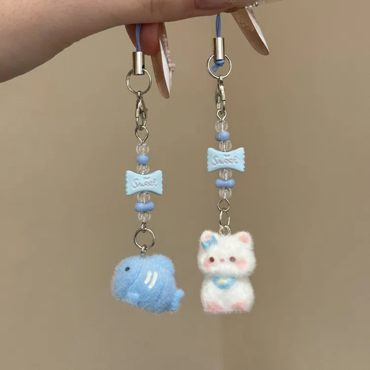 新款卡通可爱植绒立体树脂糖果猫咪小鱼 钥匙链包包挂件手机挂绳商品图