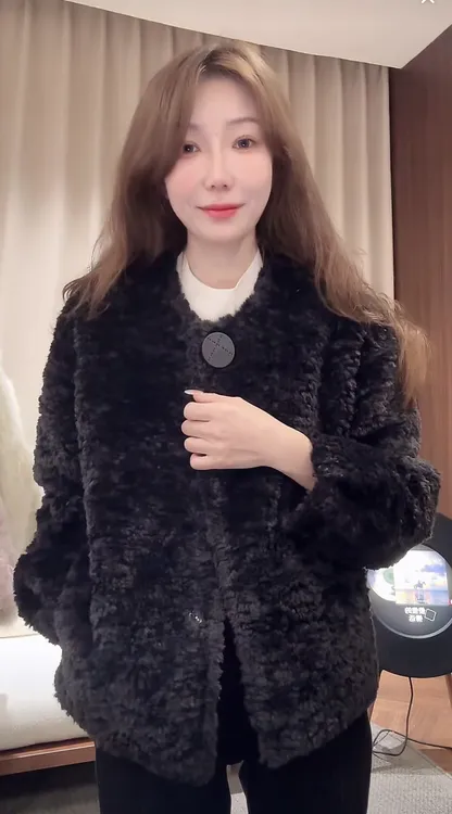 DEDM•STUDIO/气质重工宽松千金风颗粒毛短款百搭外套2510WT/9917