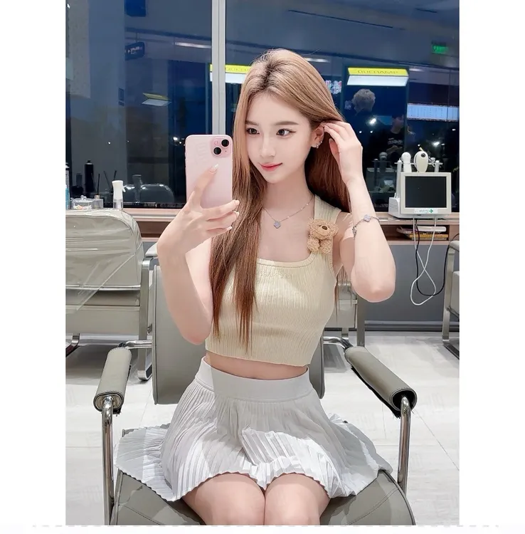 【LuLu】一毛毛一样样经典款  显瘦夏季设计感   百褶裙