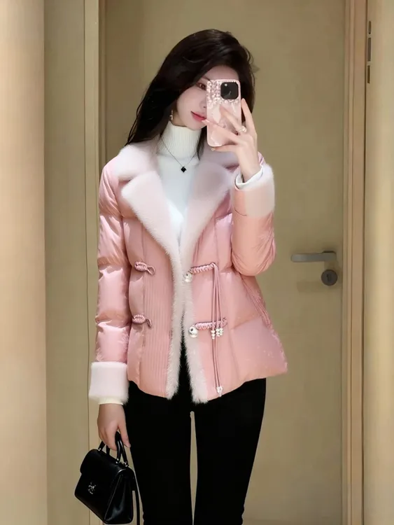 巨好看的夹棉厚外套女冬减龄气质轻奢高端独特漂亮新中式粉色棉服