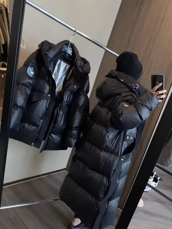 石墨烯黑金羽绒服