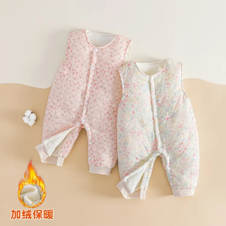 婴儿背带棉裤小月龄女宝宝早秋外出服幼儿夹棉连体衣加绒秋冬裤子