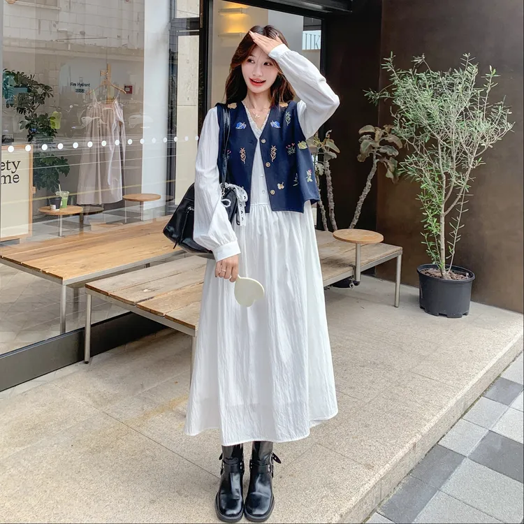 法式慵懒风气质减龄套装裙女秋新款活力显瘦刺绣马甲连衣裙两件套