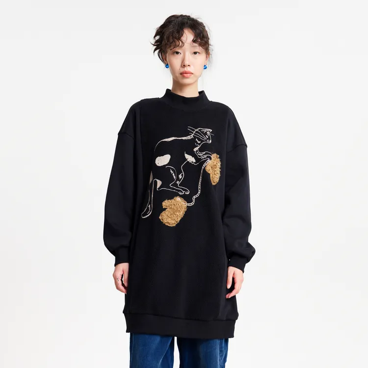 MOVEUP幻走2025冬季新款.FUN 贴布绣摇粒绒中长款卫衣女3EWD11416