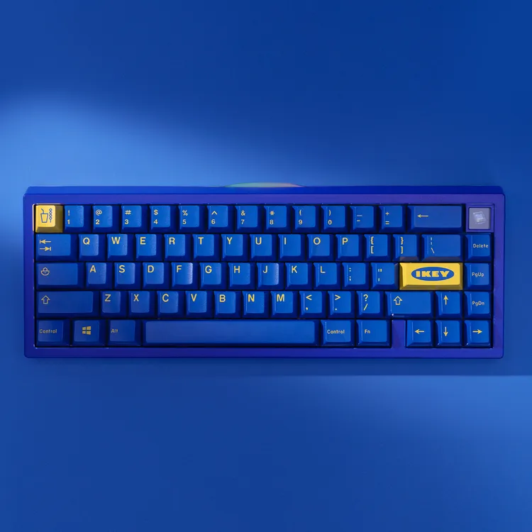 小刘专属「Meletrix」ZOOM65V3三模开槽雾透尾灯屏幕版客制fps机械键盘推荐