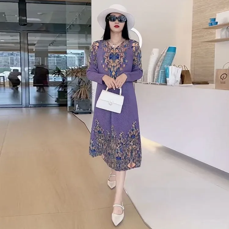 H秋季新款三宅褶皱连衣裙宽松休闲高弹力长裙气质妈妈减龄百搭
