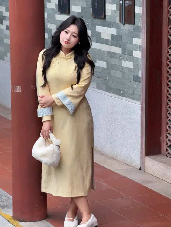 码加加56811胖MM秋季新款黄色复古风长袖绝美新中式旗袍连衣裙