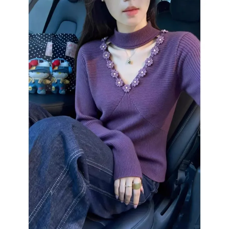 芊芊芙轻熟风镂空紫色花朵长袖针织衫女秋冬季设计感显瘦绝美毛衣