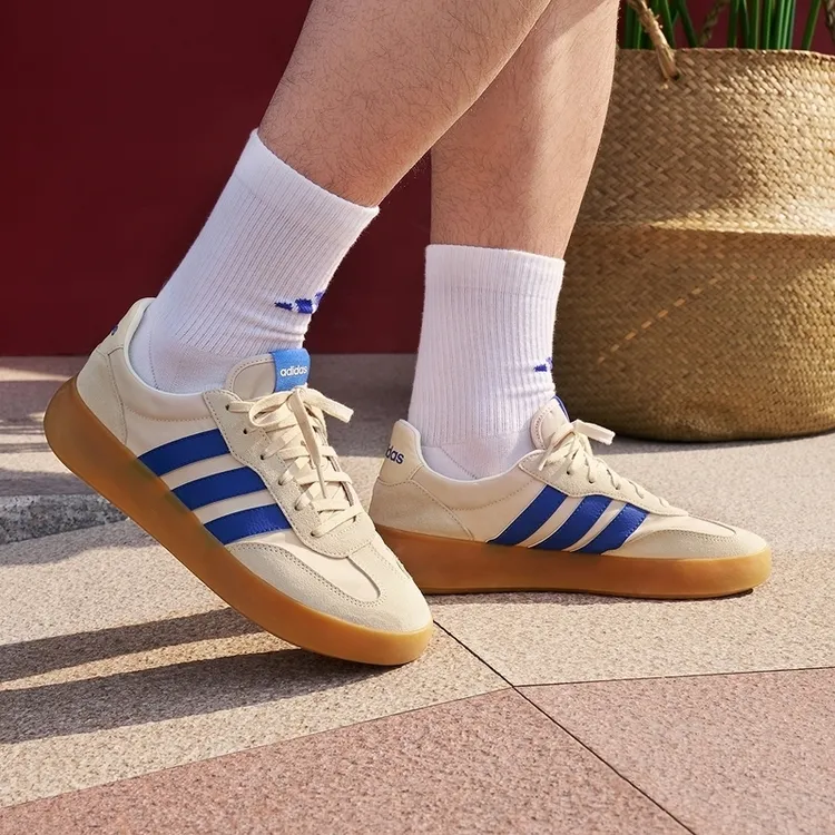 双旦礼遇阿迪达斯果冻T头鞋男女板鞋德训鞋BARREDA DECODE JQ6673