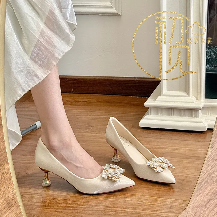【缎面~经典方扣】法式不累脚新娘鞋主纱秀禾两穿日常春秋百搭推荐