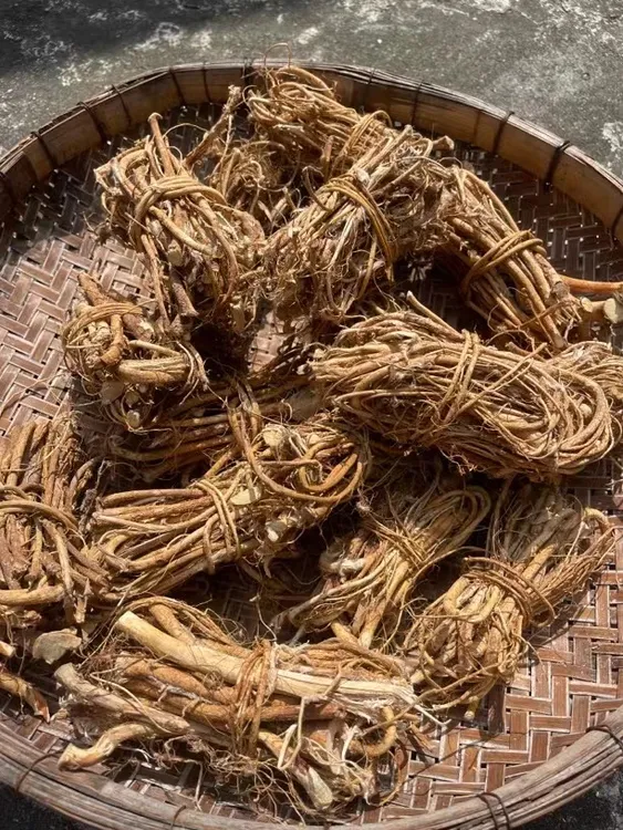 广西本地野生山货五指牛奶、不熏硫，自然晾晒、煲汤佳品