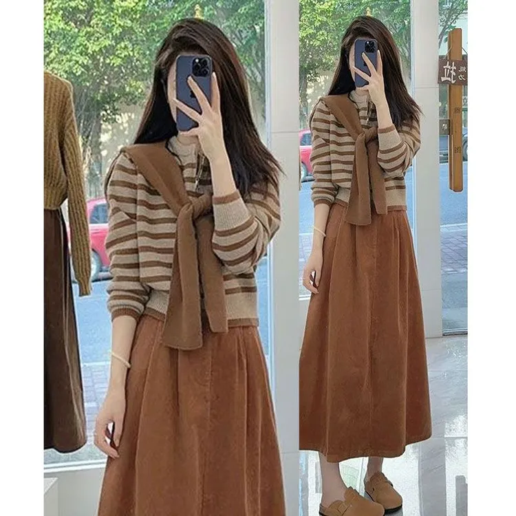 秋季穿搭一整套女2025新款洋气复古针织披肩条纹毛衣半身裙三件套