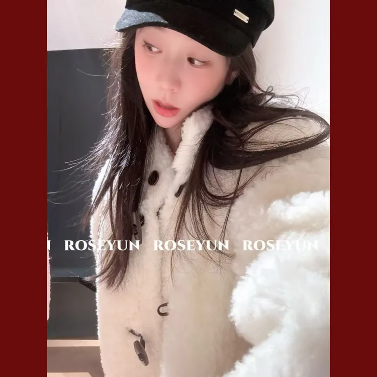 【Rose Yun】牛角扣中长款100%绵羊毛羊剪绒保暖外套    JY115122