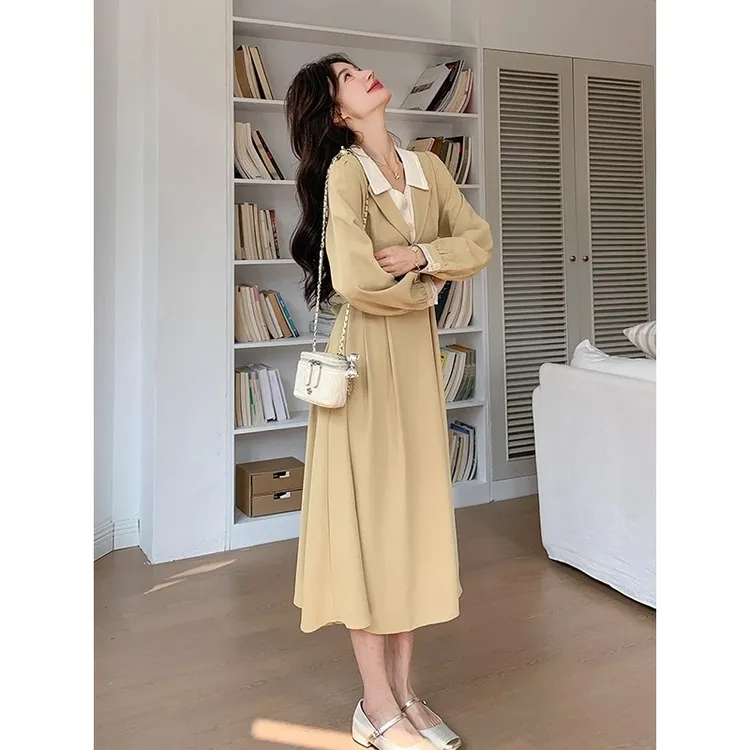 法式文艺风牛角扣假两件连衣裙女2025秋季温柔风优雅气质长袖裙子
