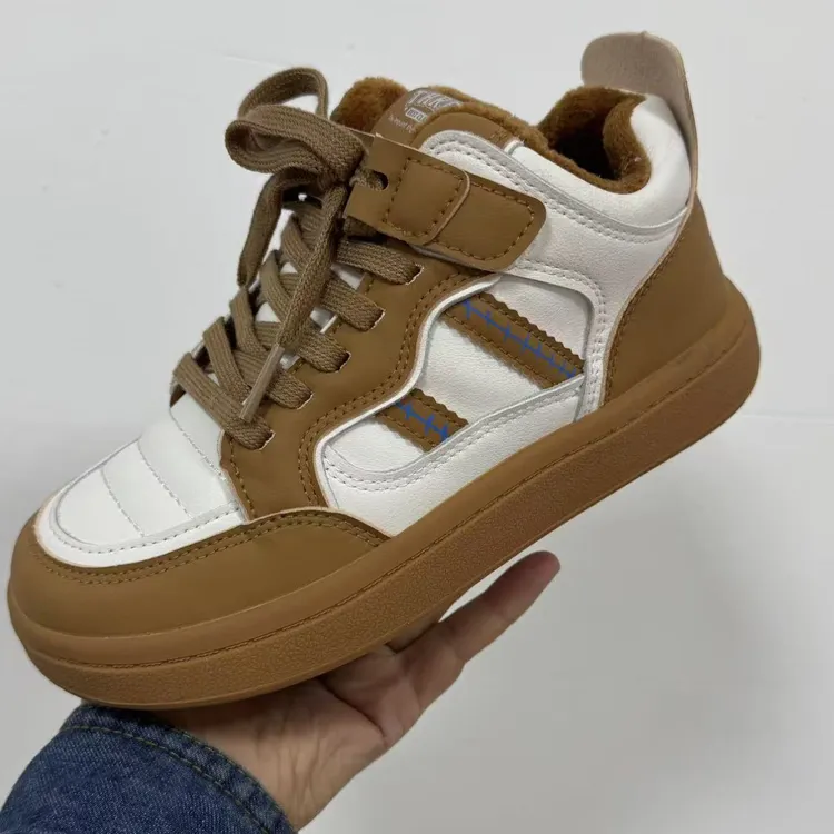 注压软底保暖秋冬低跟高帮鞋车缝线运动潮流