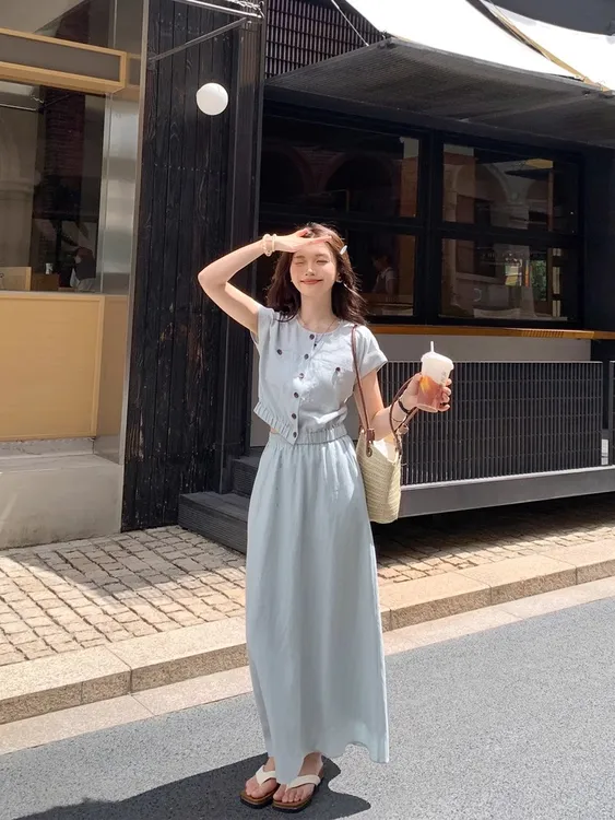 2025夏季新款气质穿搭一整套女蓝色圆领短袖半身裙时尚两件套装女