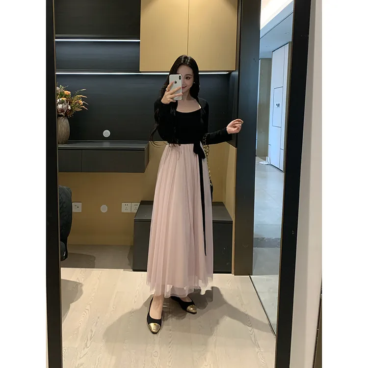 XINYI【浪漫出逃】秋冬假两件拼接连衣裙收腰显瘦纱裙X625Q17758