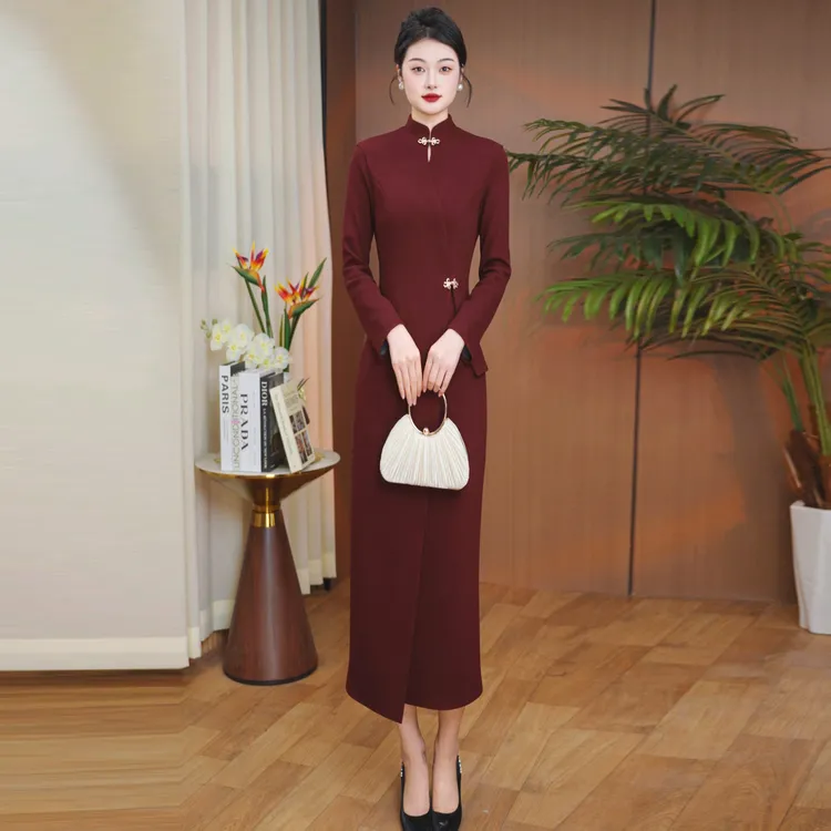 2025新款收腰长裙法式长裙子女轻奢气质感显瘦高级优雅连衣裙