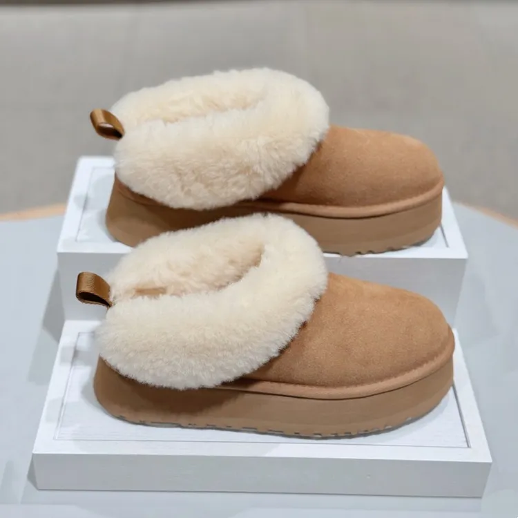 新款塔茨勒雪地靴羊皮毛一体加绒厚底棉鞋一脚蹬低帮懒人鞋女短靴