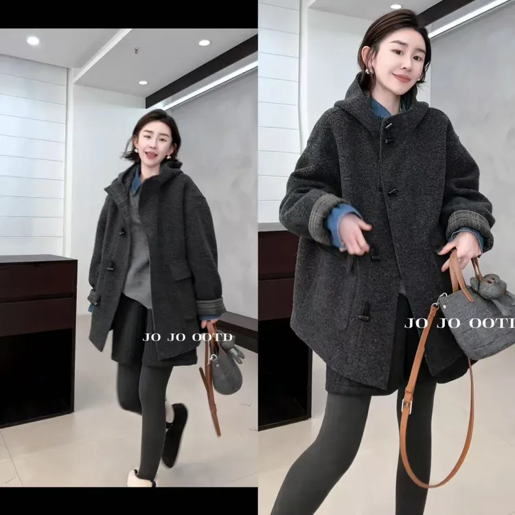 玖玖 2025秋冬【缄默之壤】小众设计极简拼格纹连帽外套 2510C6603