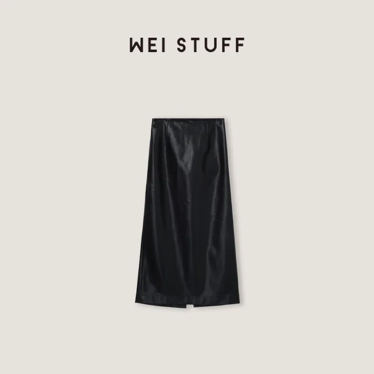 WEI STUFF“长期主义”时髦精黑色设计感结构皮半裙 10287.