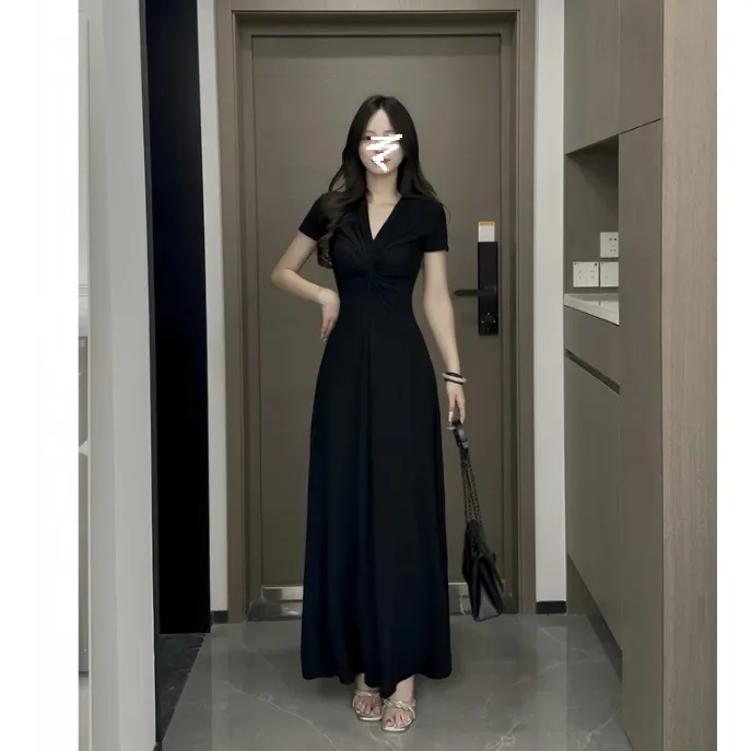 法式夏季V领后妈裙2025新款爆款收腰显瘦气质大摆长裙子