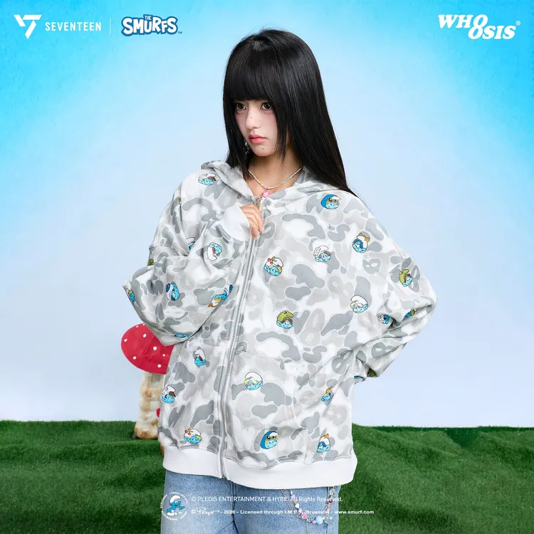 【SEVENTEEN |The Smurfs 联名】WHOOSIS人物迷彩拉链帽衫男女卡通