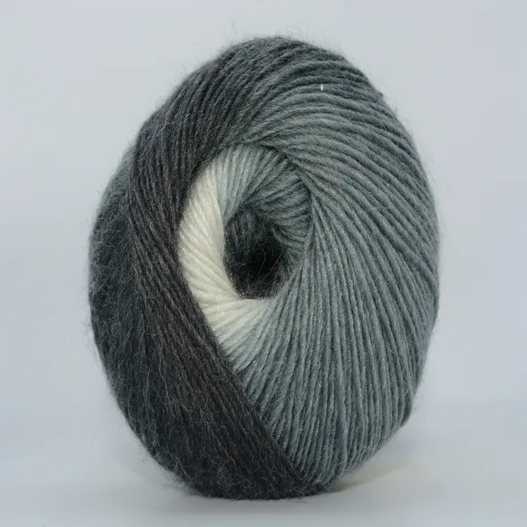 400米中粗彩虹线长渐变段染毛线团钩针线披肩玩偶手编毛衣外套Diy