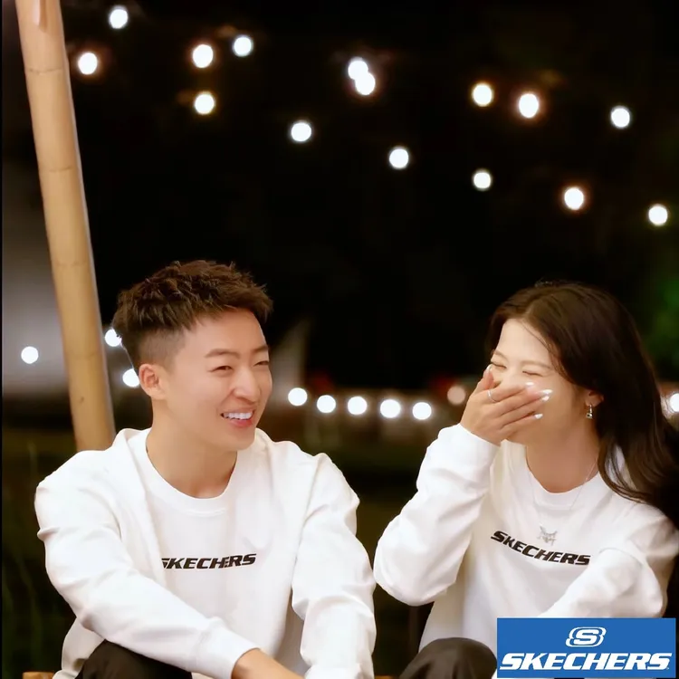 斯凯奇新国潮圆领情侣卫衣轻运动透气套头衫休闲宽松微弹百搭033