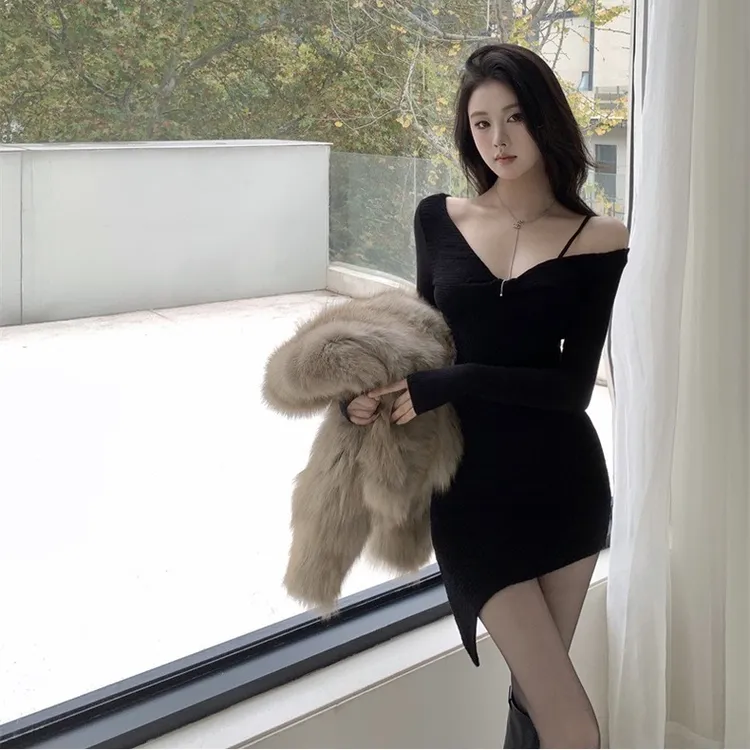 辣妹子秋冬季修身新款裙子黑色连衣裙打底不规则收腰显瘦短裙子女