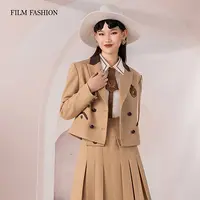 【高高甄选】学院风短款外套 FECG143600