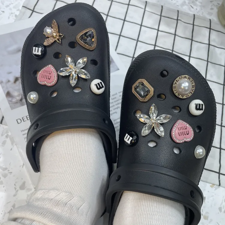 洞洞鞋立体配饰高级感珍珠水钻花朵鞋扣配件金属鞋花适配Crocs