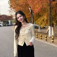 宿慕SUMU 女神范重工蕾丝V领长袖小衫 12-5新款百搭褶皱上衣1705