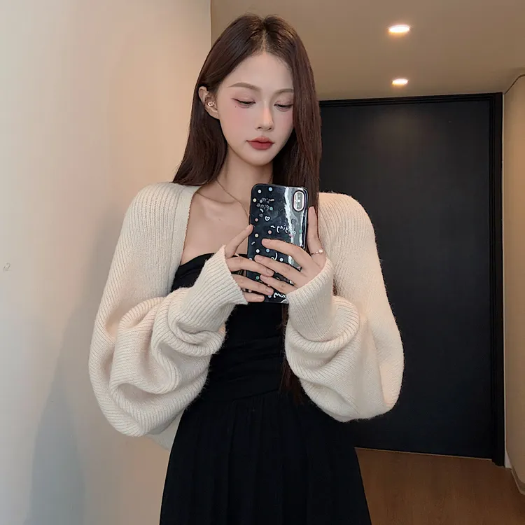 秋冬披肩围巾一片式宽松慵懒针织开衫休闲百搭小众蝙蝠袖坎肩外搭