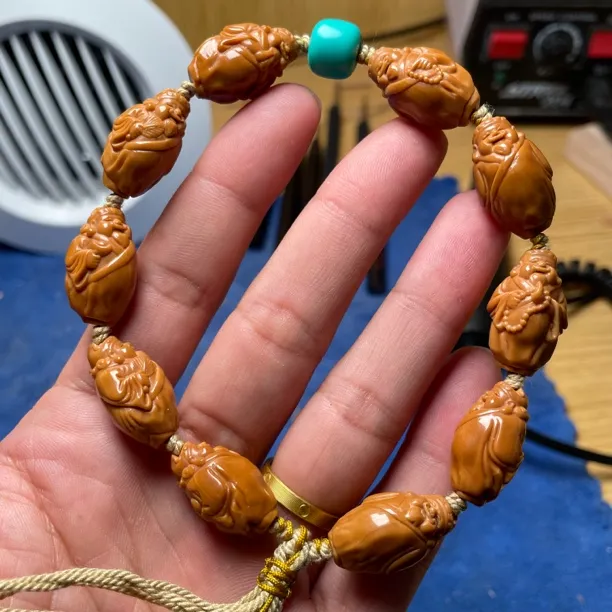 橄榄核雕刻梅林小籽铁核手工雕刻十全财神十小财神爷