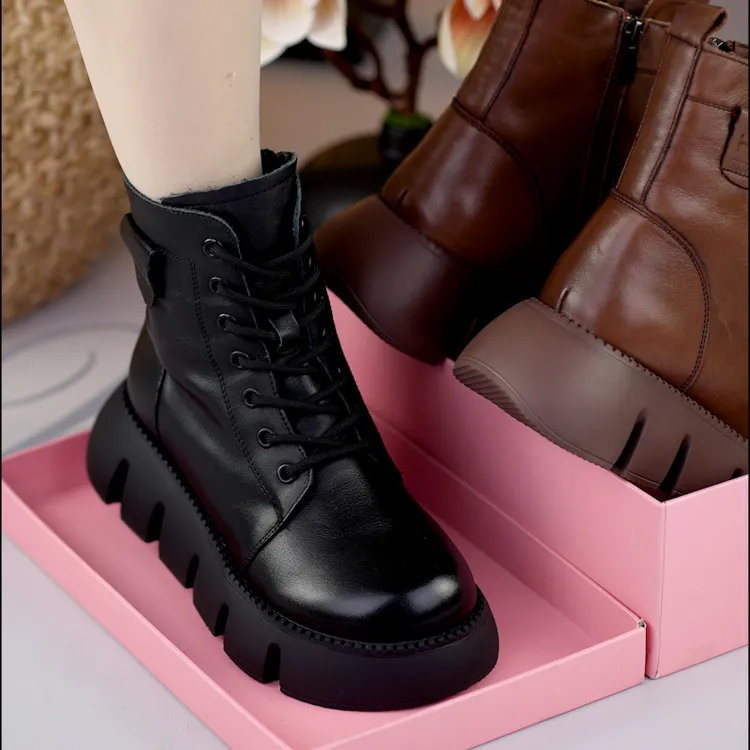 头层牛皮马丁靴女2025年春秋新款真皮厚底短靴皮毛一体羊毛雪地靴