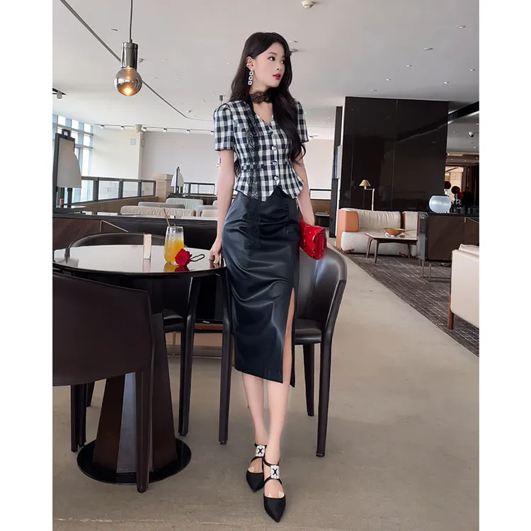 格润雅巨好看的两件套早秋2025新款洋气显瘦上衣时髦包臀皮裙套装