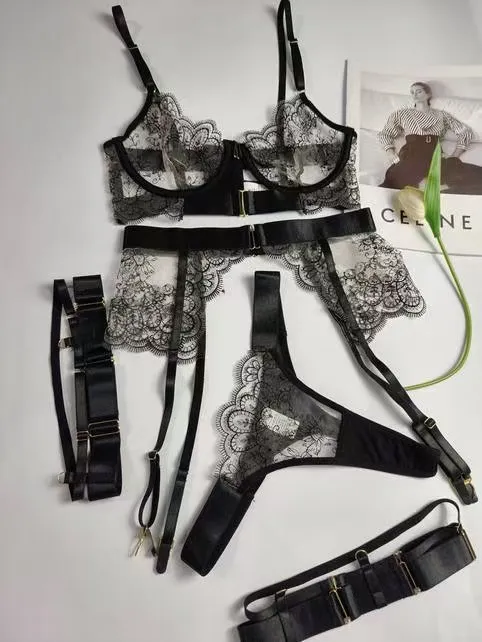 女均码黑色连体衣