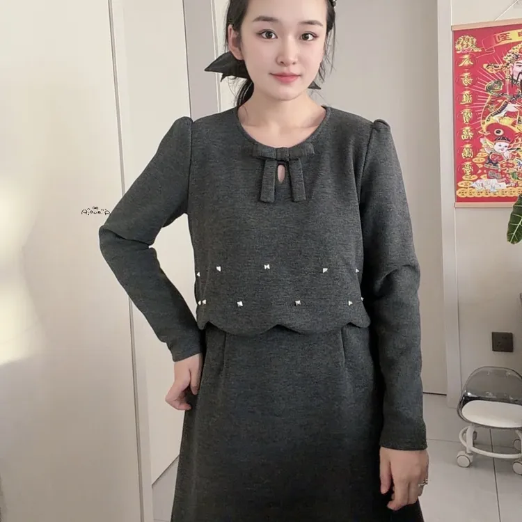 新款韩系老钱风圆领百搭时尚长袖秋冬款网红假两件连衣群