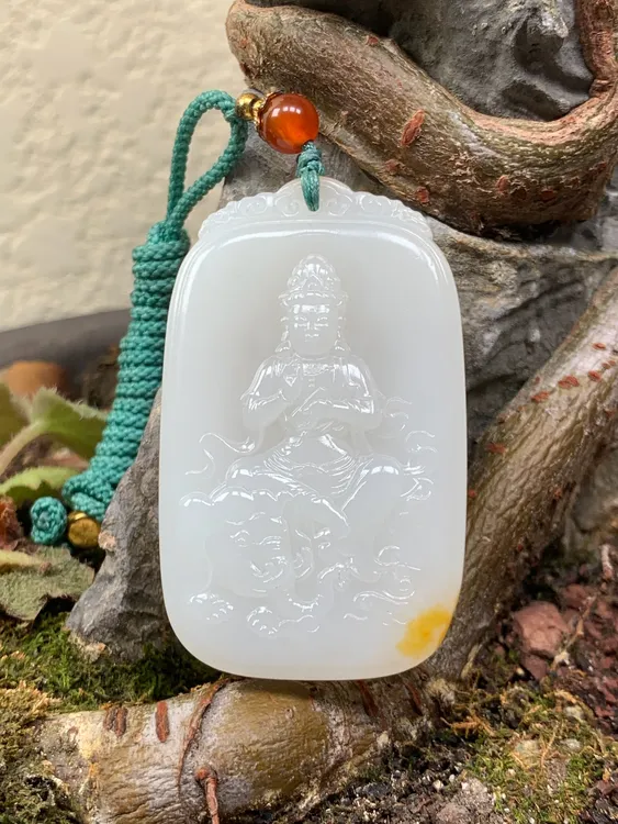 和田玉留红皮普贤菩萨牌，36克，53*32*9，货号02014，8789903