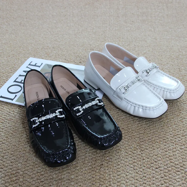 2025年春黑色透气方头水钻乐福鞋软底浅口薄款时尚休闲鞋单鞋中口