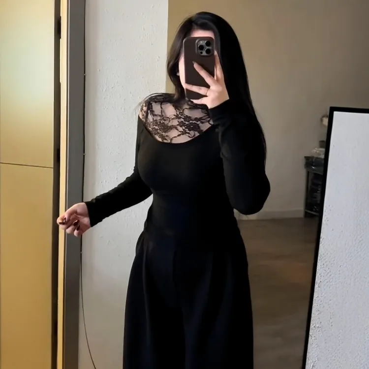 大码蕾丝拼接长袖t恤女秋冬胖mm加绒磨毛显瘦气质修身打底衫上衣