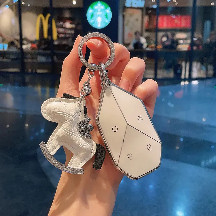 适用新款方程豹钛3钥匙套钛7钥匙包豹8豹5保护套卡片感应高档壳扣